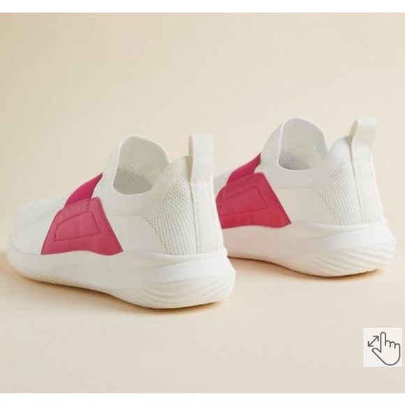 NWT Torrid Womens Shoes Elastic Knit Sneaker White Pink WIDE WIDTH Size 9.5 - Picture 3 of 16